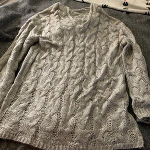 Women’s hooded sweater